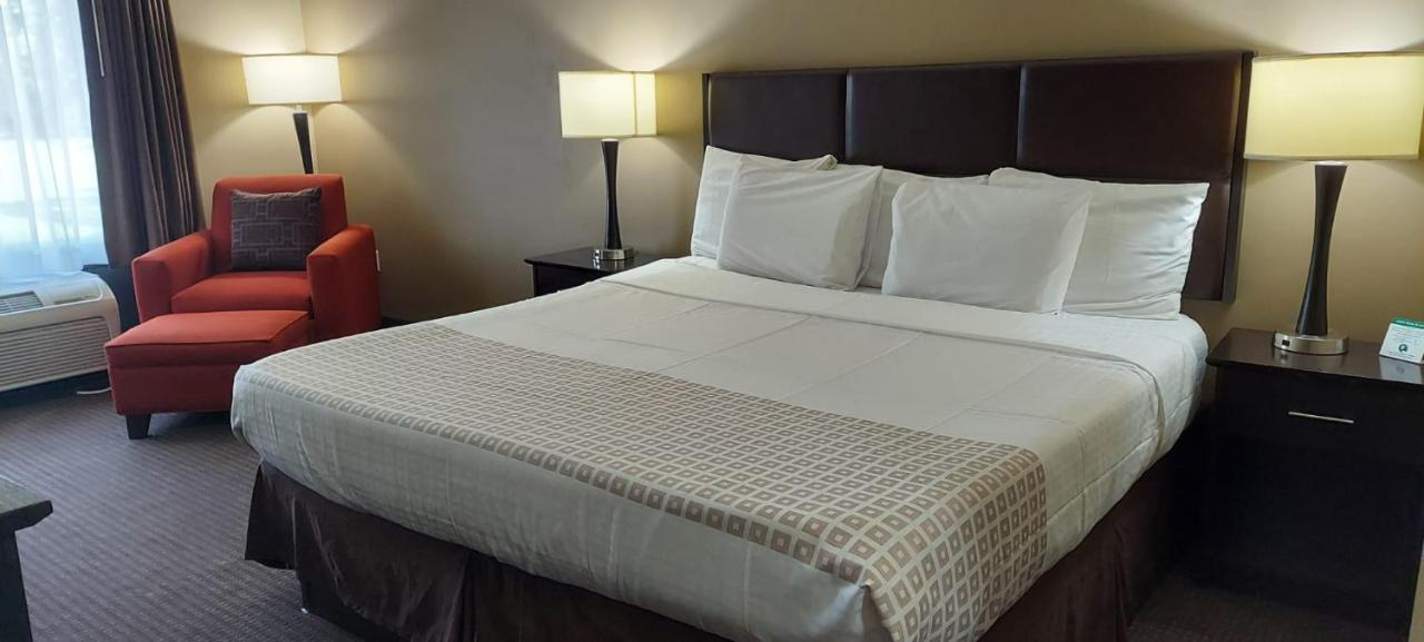 Parkwood Inn & Suites Manhattan Esterno foto