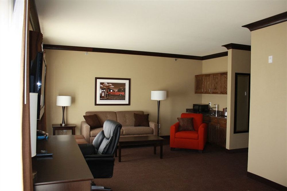 Parkwood Inn & Suites Manhattan Esterno foto