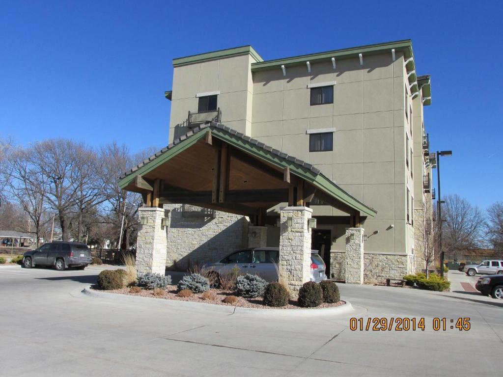 Parkwood Inn & Suites Manhattan Esterno foto